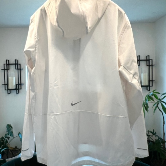 Nike Repel Hooded zip-up jacket| Sold out at Nike and most big retailers (XL) - Picture 17 of 17